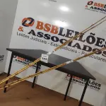 LOTE 566 - 05 VARAS DE BAMBU. (NO ESTADO) ATENÇÃO! FAZER A VISITAÇÃO ANTES DE ARREMATAR, NÃO SABEMOS SE FUNCIONA, LEILÃO NÃO TEM GARANTIA E NEM DEVOLUÇÃO, SUJEITO A POSSÍVEIS AVARIAS VISÍVEIS/OCULTAS E/OU AUSÊNCIA DE COMPONENTES.