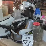 LOTE 577 - 01 LOTE COM GRANDE QUANTIDADE DE UTENSÍLIOS DIVERSOS PARA COZINHA.  (NO ESTADO) ATENÇÃO! FAZER A VISITAÇÃO ANTES DE ARREMATAR, NÃO SABEMOS SE FUNCIONA, LEILÃO NÃO TEM GARANTIA E NEM DEVOLUÇÃO, SUJEITO A POSSÍVEIS AVARIAS VISÍVEIS/OCULTAS E/OU AUSÊNCIA DE COMPONENTES.