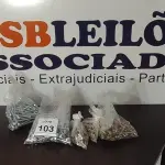 01 LOTE COM GRANDE QUANTIDADE DE PARAFUSOS E CONECTORES DE METAL. (NO ESTADO) ATENÇÃO! FAZER A VISITAÇÃO ANTES DE ARREMATAR, NÃO SABEMOS SE FUNCIONA, LEILÃO NÃO TEM GARANTIA E NEM DEVOLUÇÃO, SUJEITO A POSSÍVEIS AVARIAS VISÍVEIS/OCULTAS E/OU AUSÊNCIA DE COMPONENTES.
