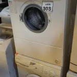 LOTE 303 - 02 MÁQUINAS DE LAVAR ROUPAS SENDO 01 BOSCH E 01 CONTINENTAL 220V. (NO ESTADO) ATENÇÃO! FAZER A VISITAÇÃO ANTES DE ARREMATAR, NÃO SABEMOS SE FUNCIONA. LEILÃO NÃO TEM GARANTIA E NEM DEVOLUÇÃO, SUJEITO A POSSÍVEIS AVARIAS VISÍVEIS/OCULTAS E/OU AUSÊNCIA DE COMPONENTES.