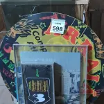 01 LOTE COM QUADROS E MOLDURAS DECORATIVAS E 02 VIDROS AVULSOS.  (NO ESTADO) ATENÇÃO! FAZER A VISITAÇÃO ANTES DE ARREMATAR, NÃO SABEMOS SE FUNCIONA, LEILÃO NÃO TEM GARANTIA E NEM DEVOLUÇÃO, SUJEITO A POSSÍVEIS AVARIAS VISÍVEIS/OCULTAS E/OU AUSÊNCIA DE COMPONENTES.