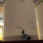LOTE 343 - 01 FERMENTADORA DE 1.000 LITROS PP PLASUL COM TORNEIRA DE INOX. (NO ESTADO) ATENÇÃO! FAZER A VISITAÇÃO ANTES DE ARREMATAR, NÃO SABEMOS SE FUNCIONA. LEILÃO NÃO TEM GARANTIA E NEM DEVOLUÇÃO, SUJEITO A POSSÍVEIS AVARIAS VISÍVEIS/OCULTAS E/OU AUSÊNCIA DE COMPONENTES.