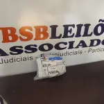 LOTE 150 - 30 MÁSCARAS 3M 9320+BR. (NOVAS) (NO ESTADO) ATENÇÃO! FAZER A VISITAÇÃO ANTES DE ARREMATAR, NÃO SABEMOS SE FUNCIONA, LEILÃO NÃO TEM GARANTIA E NEM DEVOLUÇÃO, SUJEITO A POSSÍVEIS AVARIAS VISÍVEIS/OCULTAS E/OU AUSÊNCIA DE COMPONENTES.