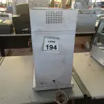 LOTE 194 - 01 BATEDEIRA DE MASSA INDUSTRIAL MARCA SKYPAN INCOMPLETA. (NO ESTADO) ATENÇÃO! FAZER A VISITAÇÃO ANTES DE ARREMATAR, NÃO SABEMOS SE FUNCIONA, LEILÃO NÃO TEM GARANTIA E NEM DEVOLUÇÃO, SUJEITO A POSSÍVEIS AVARIAS VISÍVEIS/OCULTAS E/OU AUSÊNCIA DE COMPONENTES.
