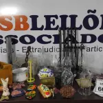 01 LOTE COM GRANDE QUANTIDADE DE MATERIAIS DECORATIVOS DIVERSOS.  (NO ESTADO) ATENÇÃO! FAZER A VISITAÇÃO ANTES DE ARREMATAR, NÃO SABEMOS SE FUNCIONA, LEILÃO NÃO TEM GARANTIA E NEM DEVOLUÇÃO, SUJEITO A POSSÍVEIS AVARIAS VISÍVEIS/OCULTAS E/OU AUSÊNCIA DE COMPONENTES.