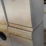 LOTE 355 - 02 LAVAS LOUÇAS SENDO 01 PHILCO E 01 BOSCH. (NO ESTADO) ATENÇÃO! FAZER A VISITAÇÃO ANTES DE ARREMATAR, NÃO SABEMOS SE FUNCIONA, LEILÃO NÃO TEM GARANTIA E NEM DEVOLUÇÃO, SUJEITO A POSSÍVEIS AVARIAS VISÍVEIS/OCULTAS E/OU AUSÊNCIA DE COMPONENTES.
