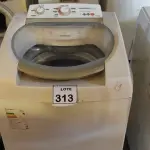 LOTE 313 - 01 MÁQUINA DE LAVAR ROUPAS BRASTEMP 11KG 220V. (NO ESTADO) ATENÇÃO! FAZER A VISITAÇÃO ANTES DE ARREMATAR, NÃO SABEMOS SE FUNCIONA. LEILÃO NÃO TEM GARANTIA E NEM DEVOLUÇÃO, SUJEITO A POSSÍVEIS AVARIAS VISÍVEIS/OCULTAS E/OU AUSÊNCIA DE COMPONENTES.