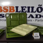 LOTE 609 - 05 BANDEJAS COM DIVISÓRIAS.  (NO ESTADO) ATENÇÃO! FAZER A VISITAÇÃO ANTES DE ARREMATAR, NÃO SABEMOS SE FUNCIONA, LEILÃO NÃO TEM GARANTIA E NEM DEVOLUÇÃO, SUJEITO A POSSÍVEIS AVARIAS VISÍVEIS/OCULTAS E/OU AUSÊNCIA DE COMPONENTES.
