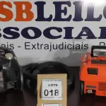 LOTE 018 - 02 ASPIRADORES DE PÓ SENDO 01 MARCA ELECTROLUX E 01 MARCA KENMORE. (NO ESTADO) ATENÇÃO! FAZER A VISITAÇÃO ANTES DE ARREMATAR, NÃO SABEMOS SE FUNCIONA, LEILÃO NÃO TEM GARANTIA E NEM DEVOLUÇÃO, SUJEITO A POSSÍVEIS AVARIAS VISÍVEIS/OCULTAS E/OU AUSÊNCIA DE COMPONENTES.