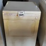 LOTE 358 - 01 MÁQUINA DE LAVAR ROUPAS BRASTEMP 220V. (NO ESTADO) ATENÇÃO! FAZER A VISITAÇÃO ANTES DE ARREMATAR, NÃO SABEMOS SE FUNCIONA. LEILÃO NÃO TEM GARANTIA E NEM DEVOLUÇÃO, SUJEITO A POSSÍVEIS AVARIAS VISÍVEIS/OCULTAS E/OU AUSÊNCIA DE COMPONENTES.