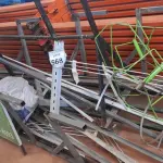 LOTE 568 - 01 FERRAGEM EXPOSITORA. (NO ESTADO) ATENÇÃO! FAZER A VISITAÇÃO ANTES DE ARREMATAR, NÃO SABEMOS SE FUNCIONA, LEILÃO NÃO TEM GARANTIA E NEM DEVOLUÇÃO, SUJEITO A POSSÍVEIS AVARIAS VISÍVEIS/OCULTAS E/OU AUSÊNCIA DE COMPONENTES.