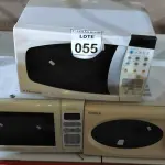 LOTE 055 - 03 MICRO-ONDAS SEM PRATO MARCAS E MODELOS DIVERSOS. (NO ESTADO) ATENÇÃO! FAZER A VISITAÇÃO ANTES DE ARREMATAR, NÃO SABEMOS SE FUNCIONA, LEILÃO NÃO TEM GARANTIA E NEM DEVOLUÇÃO, SUJEITO A POSSÍVEIS AVARIAS VISÍVEIS/OCULTAS E/OU AUSÊNCIA DE COMPONENTES.