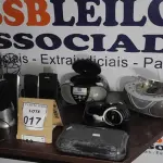 LOTE 017 - 02 MICRO SYSTENS, 04 CAIXAS DE SOM PARA PC, 01 SUBWOOFER E 01 IHOME. (NO ESTADO) ATENÇÃO! FAZER A VISITAÇÃO ANTES DE ARREMATAR, NÃO SABEMOS SE FUNCIONA, LEILÃO NÃO TEM GARANTIA E NEM DEVOLUÇÃO, SUJEITO A POSSÍVEIS AVARIAS VISÍVEIS/OCULTAS E/OU AUSÊNCIA DE COMPONENTES.