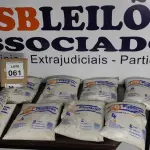 LOTE 061 - 10 PACOTES DE GRANITINA /08 PARA GRAFIATO COM 4KG CADA. (NOVO) (NO ESTADO) ATENÇÃO! FAZER A VISITAÇÃO ANTES DE ARREMATAR, NÃO SABEMOS SE FUNCIONA. LEILÃO NÃO TEM GARANTIA E NEM DEVOLUÇÃO, SUJEITO A POSSÍVEIS AVARIAS VISÍVEIS/OCULTAS E/OU AUSÊNCIA DE COMPONENTES.