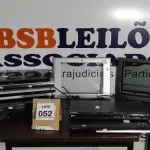 LOTE 052 - 01 VÍDEO CASSETE, 04 APARELHOS DE DVD MARCAS DIVERSAS E 01 SCANNER HP. (NO ESTADO) ATENÇÃO! FAZER A VISITAÇÃO ANTES DE ARREMATAR, NÃO SABEMOS SE FUNCIONA, LEILÃO NÃO TEM GARANTIA E NEM DEVOLUÇÃO, SUJEITO A POSSÍVEIS AVARIAS VISÍVEIS/OCULTAS E/OU AUSÊNCIA DE COMPONENTES.