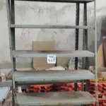 LOTE 631 - 01 ESTANTE DE AÇO COM 6 PRATELEIRAS E 01 ESTANTE DE AÇO COM 08 PRATELEIRAS. (NO ESTADO) ATENÇÃO! FAZER A VISITAÇÃO ANTES DE ARREMATAR, NÃO SABEMOS SE FUNCIONA, LEILÃO NÃO TEM GARANTIA E NEM DEVOLUÇÃO, SUJEITO A POSSÍVEIS AVARIAS VISÍVEIS/OCULTAS E/OU AUSÊNCIA DE COMPONENTES.