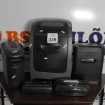 LOTE 336 - 03 FRAGMENTADORAS DE PAPEL E 02 CABEÇAS AVULSAS. (NO ESTADO) ATENÇÃO! FAZER A VISITAÇÃO ANTES DE ARREMATAR, NÃO SABEMOS SE FUNCIONA. LEILÃO NÃO TEM GARANTIA E NEM DEVOLUÇÃO, SUJEITO A POSSÍVEIS AVARIAS VISÍVEIS/OCULTAS E/OU AUSÊNCIA DE COMPONENTES.