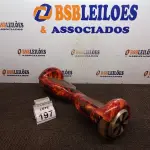 LOTE 197 - 01 HOVERBOARD NA COR VERMELHA. (NO ESTADO) ATENÇÃO! FAZER A VISITAÇÃO ANTES DE ARREMATAR, NÃO SABEMOS SE FUNCIONA, LEILÃO NÃO TEM GARANTIA E NEM DEVOLUÇÃO, SUJEITO A POSSÍVEIS AVARIAS VISÍVEIS/OCULTAS E/OU AUSÊNCIA DE COMPONENTES.