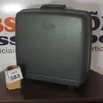 LOTE 583 - 01 MALA DE VIAGEM.  (NO ESTADO) ATENÇÃO! FAZER A VISITAÇÃO ANTES DE ARREMATAR, NÃO SABEMOS SE FUNCIONA, LEILÃO NÃO TEM GARANTIA E NEM DEVOLUÇÃO, SUJEITO A POSSÍVEIS AVARIAS VISÍVEIS/OCULTAS E/OU AUSÊNCIA DE COMPONENTES.