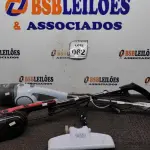 LOTE 062 - 02 ASPIRADORES DE PÓ DE MÃO SENDO 01 MARCA WAP E 01 BLACK+DECKER. (NO ESTADO) ATENÇÃO! FAZER A VISITAÇÃO ANTES DE ARREMATAR, NÃO SABEMOS SE FUNCIONA, LEILÃO NÃO TEM GARANTIA E NEM DEVOLUÇÃO, SUJEITO A POSSÍVEIS AVARIAS VISÍVEIS/OCULTAS E/OU AUSÊNCIA DE COMPONENTES.