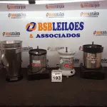 LOTE 193 - 03 BASES DE LIQUIDIFICADOR INDUSTRIAL E 01 COPO AVULSO. (NO ESTADO) ATENÇÃO! FAZER A VISITAÇÃO ANTES DE ARREMATAR, NÃO SABEMOS SE FUNCIONA, LEILÃO NÃO TEM GARANTIA E NEM DEVOLUÇÃO, SUJEITO A POSSÍVEIS AVARIAS VISÍVEIS/OCULTAS E/OU AUSÊNCIA DE COMPONENTES.