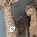 LOTE 638 - 04 RENAS DE PALHA TAMANHOS DIVERSOS.  (NO ESTADO) ATENÇÃO! FAZER A VISITAÇÃO ANTES DE ARREMATAR, NÃO SABEMOS SE FUNCIONA, LEILÃO NÃO TEM GARANTIA E NEM DEVOLUÇÃO, SUJEITO A POSSÍVEIS AVARIAS VISÍVEIS/OCULTAS E/OU AUSÊNCIA DE COMPONENTES.