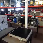 LOTE 198 - 01 BALANÇA DIGITAL MÁXIMO 300KG MARCA WELMY. (NO ESTADO) ATENÇÃO! FAZER A VISITAÇÃO ANTES DE ARREMATAR, NÃO SABEMOS SE FUNCIONA. LEILÃO NÃO TEM GARANTIA E NEM DEVOLUÇÃO, SUJEITO A POSSÍVEIS AVARIAS VISÍVEIS/OCULTAS E/OU AUSÊNCIA DE COMPONENTES.