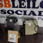 LOTE 051 - 03 CAFETEIRAS DE MARCAS E MODELOS DIVERSOS. (NO ESTADO) ATENÇÃO! FAZER A VISITAÇÃO ANTES DE ARREMATAR, NÃO SABEMOS SE FUNCIONA, LEILÃO NÃO TEM GARANTIA E NEM DEVOLUÇÃO, SUJEITO A POSSÍVEIS AVARIAS VISÍVEIS/OCULTAS E/OU AUSÊNCIA DE COMPONENTES.
