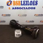 LOTE 189 - 01 HOVERBOARD NA COR PRETA. (NO ESTADO) ATENÇÃO! FAZER A VISITAÇÃO ANTES DE ARREMATAR, NÃO SABEMOS SE FUNCIONA, LEILÃO NÃO TEM GARANTIA E NEM DEVOLUÇÃO, SUJEITO A POSSÍVEIS AVARIAS VISÍVEIS/OCULTAS E/OU AUSÊNCIA DE COMPONENTES.