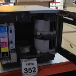 LOTE 352 - 01 IMPRESSORA E GRAVADORA DE CD E DVD PP100 MARCA EPSON. (NO ESTADO) ATENÇÃO! FAZER A VISITAÇÃO ANTES DE ARREMATAR, NÃO SABEMOS SE FUNCIONA, LEILÃO NÃO TEM GARANTIA E NEM DEVOLUÇÃO, SUJEITO A POSSÍVEIS AVARIAS VISÍVEIS/OCULTAS E/OU AUSÊNCIA DE COMPONENTES.