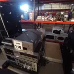 LOTE 118 - 03 TOCA FITAS E APARELHOS DE SOM ANTIGO DE MARCAS E MODELOS DIVERSOS. (NO ESTADO) ATENÇÃO! FAZER A VISITAÇÃO ANTES DE ARREMATAR, NÃO SABEMOS SE FUNCIONA, LEILÃO NÃO TEM GARANTIA E NEM DEVOLUÇÃO, SUJEITO A POSSÍVEIS AVARIAS VISÍVEIS/OCULTAS E/OU AUSÊNCIA DE COMPONENTES.