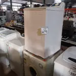 LOTE 350 - 01 MÁQUINA DE LAVAR MARCA BRASTEMP 220V E 01 MÁQUINA DE LAVAR MARCA ELETROLUX 5KG 220V. (NO ESTADO) ATENÇÃO! FAZER A VISITAÇÃO ANTES DE ARREMATAR, NÃO SABEMOS SE FUNCIONA. LEILÃO NÃO TEM GARANTIA E NEM DEVOLUÇÃO, SUJEITO A POSSÍVEIS AVARIAS VISÍVEIS/OCULTAS E/OU AUSÊNCIA DE COMPONENTES.