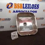 LOTE 292 - 02 CUBAS EM AÇO INOX STANDARD 400X340X140MM. (NO ESTADO) ATENÇÃO! FAZER A VISITAÇÃO ANTES DE ARREMATAR, NÃO SABEMOS SE FUNCIONA. LEILÃO NÃO TEM GARANTIA E NEM DEVOLUÇÃO, SUJEITO A POSSÍVEIS AVARIAS VISÍVEIS/OCULTAS E/OU AUSÊNCIA DE COMPONENTES.