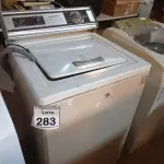 LOTE 283 - 01 MÁQUINA DE LAVAR ROUPAS BRASTEMP 110V. (NO ESTADO) ATENÇÃO! FAZER A VISITAÇÃO ANTES DE ARREMATAR, NÃO SABEMOS SE FUNCIONA. LEILÃO NÃO TEM GARANTIA E NEM DEVOLUÇÃO, SUJEITO A POSSÍVEIS AVARIAS VISÍVEIS/OCULTAS E/OU AUSÊNCIA DE COMPONENTES.