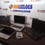 LOTE 290 - 04 NOTEBOOKS DE MARCA E MODELOS DIVERSOS PARA RETIRADA DE PEÇAS. (NO ESTADO) ATENÇÃO! FAZER A VISITAÇÃO ANTES DE ARREMATAR, NÃO SABEMOS SE FUNCIONA, LEILÃO NÃO TEM GARANTIA E NEM DEVOLUÇÃO, SUJEITO A POSSÍVEIS AVARIAS VISÍVEIS/OCULTAS E/OU AUSÊNCIA DE COMPONENTES.
