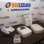 LOTE 237 - 01 PORTEIRO ELETRÔNICO, 02 FONTES PARA CERCA ELÉTRICA E 01 CENTRAL DE CERCA ELETRICA. (NO ESTADO) ATENÇÃO! FAZER A VISITAÇÃO ANTES DE ARREMATAR, NÃO SABEMOS SE FUNCIONA. LEILÃO NÃO TEM GARANTIA E NEM DEVOLUÇÃO, SUJEITO A POSSÍVEIS AVARIAS VISÍVEIS/OCULTAS E/OU AUSÊNCIA DE COMPONENTES.