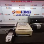 LOTE 111 - 04 IMPRESSORAS DE MARCA E MODELOS DIVERSOS E 01 IMPRESSORA DE CUPOM MARCA BEMATECH. (NO ESTADO) ATENÇÃO! FAZER A VISITAÇÃO ANTES DE ARREMATAR, NÃO SABEMOS SE FUNCIONA, LEILÃO NÃO TEM GARANTIA E NEM DEVOLUÇÃO, SUJEITO A POSSÍVEIS AVARIAS VISÍVEIS/OCULTAS E/OU AUSÊNCIA DE COMPONENTES.