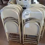 LOTE 227 - 14 CADEIRAS DOBRÁVEIS DE FERRO. (NO ESTADO) ATENÇÃO! FAZER A VISITAÇÃO ANTES DE ARREMATAR, NÃO SABEMOS SE FUNCIONA, LEILÃO NÃO TEM GARANTIA E NEM DEVOLUÇÃO, SUJEITO A POSSÍVEIS AVARIAS VISÍVEIS/OCULTAS E/OU AUSÊNCIA DE COMPONENTES.