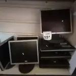 LOTE 151 - 10 MONITORES LCD MARCAS E MODELOS DIVERSOS. (NO ESTADO) ATENÇÃO! FAZER A VISITAÇÃO ANTES DE ARREMATAR, NÃO SABEMOS SE FUNCIONA, LEILÃO NÃO TEM GARANTIA E NEM DEVOLUÇÃO, SUJEITO A POSSÍVEIS AVARIAS VISÍVEIS/OCULTAS E/OU AUSÊNCIA DE COMPONENTES.