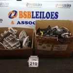 LOTE 210 - 01 LOTE COM GRANDE QUANTIDADE DE LEITORES DE CÓDIGO DE BARRAS E CÂMERAS DE SEGURANÇA. (NO ESTADO) ATENÇÃO! FAZER A VISITAÇÃO ANTES DE ARREMATAR, NÃO SABEMOS SE FUNCIONA, LEILÃO NÃO TEM GARANTIA E NEM DEVOLUÇÃO, SUJEITO A POSSÍVEIS AVARIAS VISÍVEIS/OCULTAS E/OU AUSÊNCIA DE COMPONENTES.