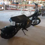LOTE 250 - 01 MOTO ELÉTRICA CONSTRUIDA (SUCATA). (MOTO SEM DOCUMENTO)(OFFROAD) (NO ESTADO) ATENÇÃO! FAZER A VISITAÇÃO ANTES DE ARREMATAR, NÃO SABEMOS SE FUNCIONA, LEILÃO NÃO TEM GARANTIA E NEM DEVOLUÇÃO, SUJEITO A POSSÍVEIS AVARIAS VISÍVEIS/OCULTAS E/OU AUSÊNCIA DE COMPONENTES.