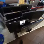 LOTE 112 - 08 MONITORES DE MARCA E MODELOS DIVERSOS. (NO ESTADO) ATENÇÃO! FAZER A VISITAÇÃO ANTES DE ARREMATAR, NÃO SABEMOS SE FUNCIONA, LEILÃO NÃO TEM GARANTIA E NEM DEVOLUÇÃO, SUJEITO A POSSÍVEIS AVARIAS VISÍVEIS/OCULTAS E/OU AUSÊNCIA DE COMPONENTES.