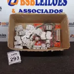 LOTE 293 - 01 LOTE COM VÁRIOS DISJUNTORES DE TAMANHOS E MODELOS DIVERSOS. (NO ESTADO) ATENÇÃO! FAZER A VISITAÇÃO ANTES DE ARREMATAR, NÃO SABEMOS SE FUNCIONA, LEILÃO NÃO TEM GARANTIA E NEM DEVOLUÇÃO, SUJEITO A POSSÍVEIS AVARIAS VISÍVEIS/OCULTAS E/OU AUSÊNCIA DE COMPONENTES.