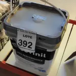 LOTE 392 - 01 GALÃO DE TINTA SUVINIL DE 18L PARA INTERIORES ACABAMENTO FOSCO BRANCO. (NOVO) (NO ESTADO) ATENÇÃO! FAZER A VISITAÇÃO ANTES DE ARREMATAR, NÃO SABEMOS SE FUNCIONA. LEILÃO NÃO TEM GARANTIA E NEM DEVOLUÇÃO, SUJEITO A POSSÍVEIS AVARIAS VISÍVEIS/OCULTAS E/OU AUSÊNCIA DE COMPONENTES.
