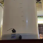 LOTE 347 - 01 FERMENTADORA DE 1.000 LITROS PP PLASUL COM TORNEIRA DE INOX. (NO ESTADO) ATENÇÃO! FAZER A VISITAÇÃO ANTES DE ARREMATAR, NÃO SABEMOS SE FUNCIONA. LEILÃO NÃO TEM GARANTIA E NEM DEVOLUÇÃO, SUJEITO A POSSÍVEIS AVARIAS VISÍVEIS/OCULTAS E/OU AUSÊNCIA DE COMPONENTES.