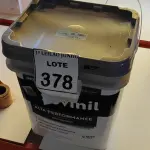 LOTE 378 - 01 GALÃO DE TINTA SUVINIL DE 18L PARA INTERIORES ACABAMENTO FOSCO BRANCO. (NOVO) (NO ESTADO) ATENÇÃO! FAZER A VISITAÇÃO ANTES DE ARREMATAR, NÃO SABEMOS SE FUNCIONA. LEILÃO NÃO TEM GARANTIA E NEM DEVOLUÇÃO, SUJEITO A POSSÍVEIS AVARIAS VISÍVEIS/OCULTAS E/OU AUSÊNCIA DE COMPONENTES.