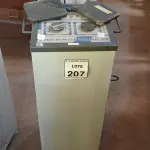 LOTE 207 - 01 EQUIPAMENTO THEMOPULSE. (NO ESTADO) ATENÇÃO! FAZER A VISITAÇÃO ANTES DE ARREMATAR, NÃO SABEMOS SE FUNCIONA, LEILÃO NÃO TEM GARANTIA E NEM DEVOLUÇÃO, SUJEITO A POSSÍVEIS AVARIAS VISÍVEIS/OCULTAS E/OU AUSÊNCIA DE COMPONENTES.