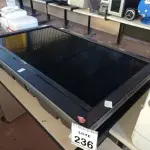 LOTE 236 - 01 TV LCD 46’’ COM CONTROLE MARCA SONY. (NO ESTADO) ATENÇÃO! FAZER A VISITAÇÃO ANTES DE ARREMATAR, NÃO SABEMOS SE FUNCIONA, LEILÃO NÃO TEM GARANTIA E NEM DEVOLUÇÃO, SUJEITO A POSSÍVEIS AVARIAS VISÍVEIS/OCULTAS E/OU AUSÊNCIA DE COMPONENTES.