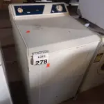 LOTE 349 - 01 MÁQUINA DE LAVAR MARCA BRASTEMP 10KG 110V. (NO ESTADO) ATENÇÃO! FAZER A VISITAÇÃO ANTES DE ARREMATAR, NÃO SABEMOS SE FUNCIONA. LEILÃO NÃO TEM GARANTIA E NEM DEVOLUÇÃO, SUJEITO A POSSÍVEIS AVARIAS VISÍVEIS/OCULTAS E/OU AUSÊNCIA DE COMPONENTES.