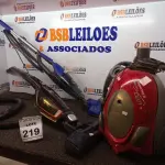 LOTE 219 - 04 ASPIRADORES DE PÓ DIVERSOS. (NO ESTADO) ATENÇÃO! FAZER A VISITAÇÃO ANTES DE ARREMATAR, NÃO SABEMOS SE FUNCIONA. LEILÃO NÃO TEM GARANTIA E NEM DEVOLUÇÃO, SUJEITO A POSSÍVEIS AVARIAS VISÍVEIS/OCULTAS E/OU AUSÊNCIA DE COMPONENTES.
